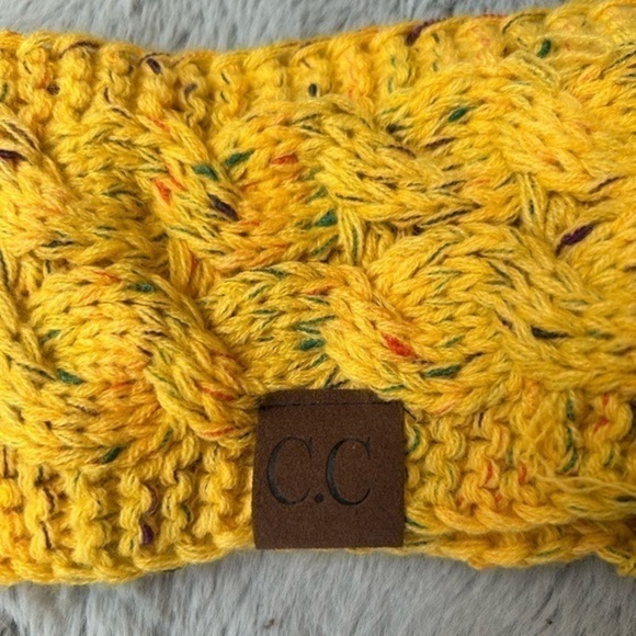 ❄️NWOT C.C knit speckle mustard yellow headband wrap hat - Picture 5 of 7